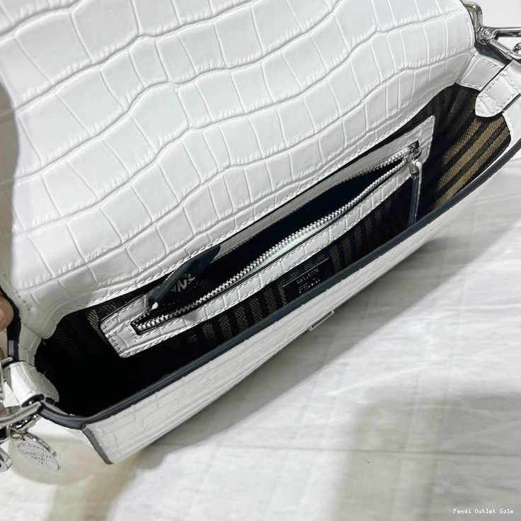 Affordable Bag White Medium In Tiffany Leather Fendi Baguette Crocodile 0820